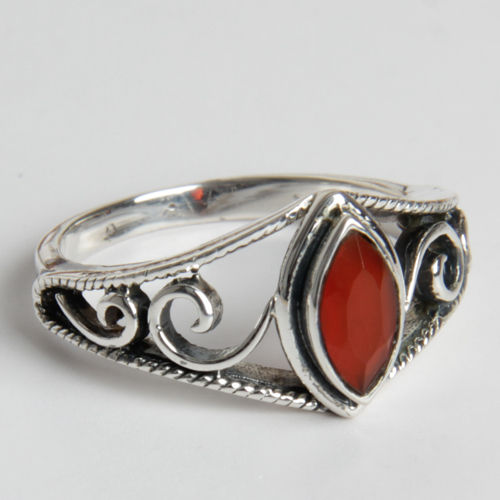 925 Sterling Silver Red Onyx Ring Gender: Women