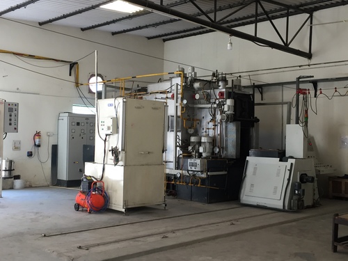 इंजीनियरिंग कंपोनेंट्स के लिए हार्डनिंग एंड टेम्परिंग सर्विस