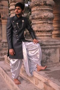 Low Price Traditional Sherwani