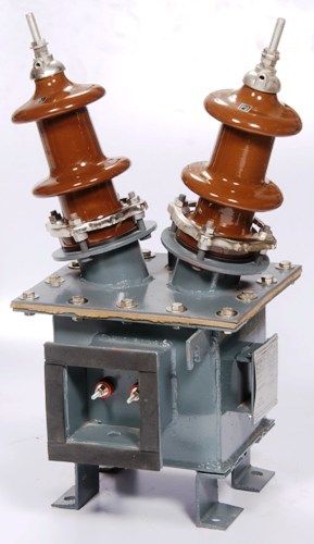 Oil Cooled Outdoor Type Voltage Transformer