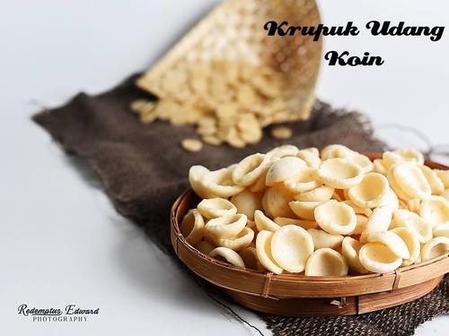 क्रिस्पी और मुंह में पानी लाने वाला झींगा क्रैकर