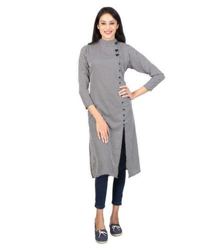 Ladies Full Sleeve Designer Kurti Size: Medium