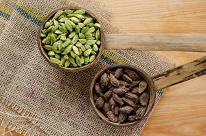 Green Cardamom - 10 kg High Quality Raw Dried Spices , 1st Grade Newest Crop for Food Seasoning