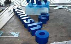 Signage Fabrication Service