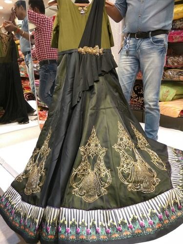 Any Customized Designer Ladies Gown For Party Wear