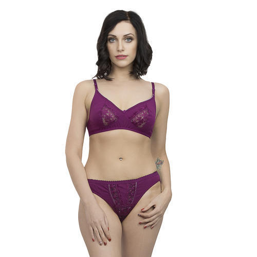 फैंसी वेस्टर्न ब्रा और पैंटी सेट
