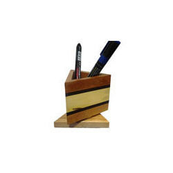 Wooden Rotating Pen Stand