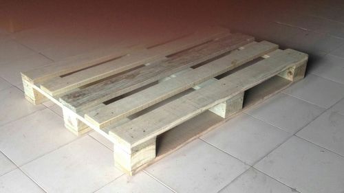 Industrial Hard Wooden Pallets