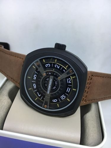 Branded Unisex Wrist Watches