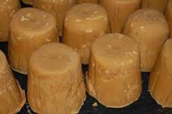 Precisely Made Natural Jaggery