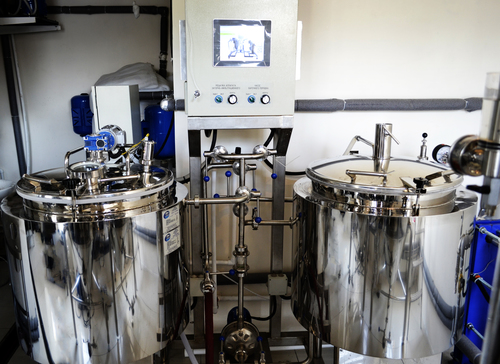 Brewery Machine With Capacity Of 100 Liters For One Brewage Installation Type: Free Stand