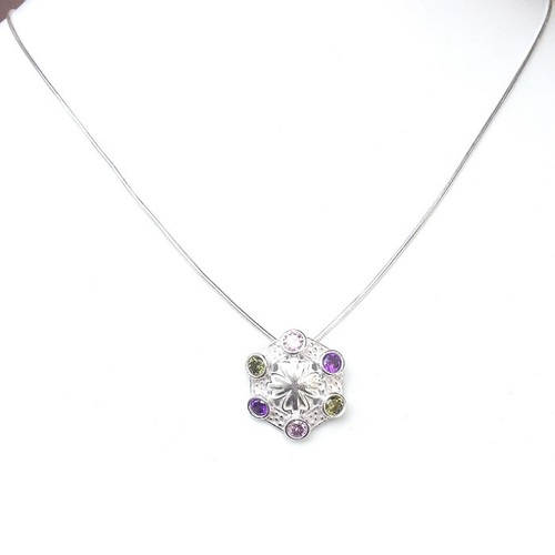 92.50 स्टर्लिंग सिल्वर चार्म पेंडेंट सेट लिंग: महिलाएं