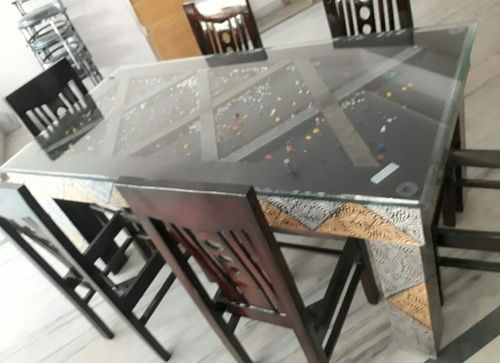 Good Quality Dinning Table