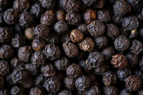 Dried And Fresh Black Peppers
