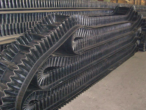 Black Industrial Sidewall Conveyor Belt