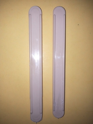Rib Plastic Patti