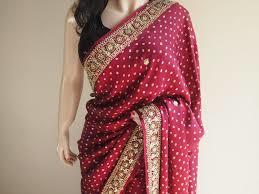 बंधनी और कढ़ाई साड़ियों