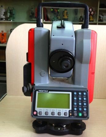 New Pentax R-202NS Total Station Reflectorless 300m