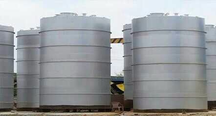 Industrial Oil Storage Tank