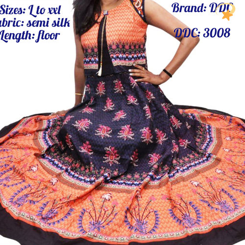 Attractive Pattern Ethnic Kurtis