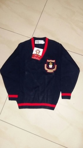 नाइस-रेटेड डिज़ाइनर कार्डिगन