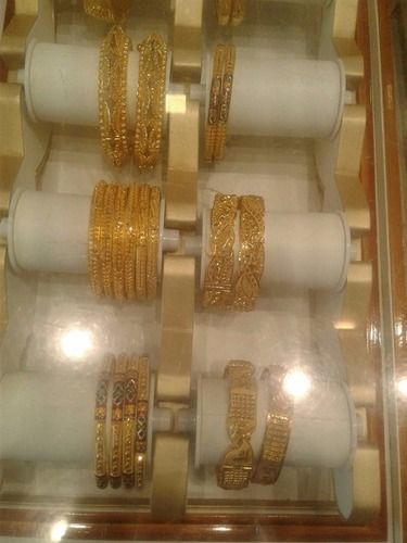 Engagement Beautiful Ladies Gold Bangles 