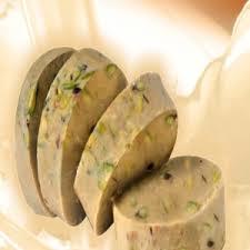 कुल्फी रोल्स एंड कैंडीज