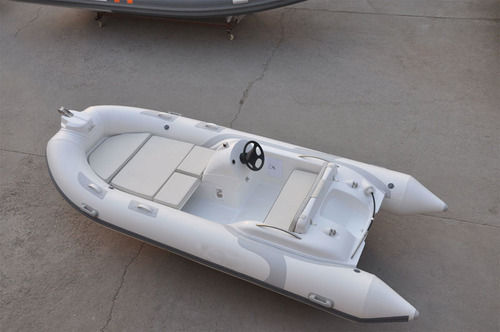 Liya 5.2m Fishing Inflatable Boat With Rib Tender Capacity: 1345 Kg/hr at  Best Price in Qingdao