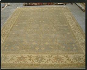 Hand Knotted Woolen Rugs