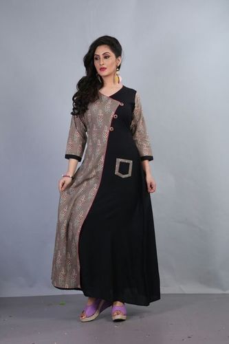 Ladies Black Georgette Kurti Size: Large