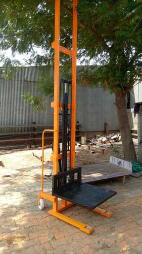 Fully Hydraulic Lift 