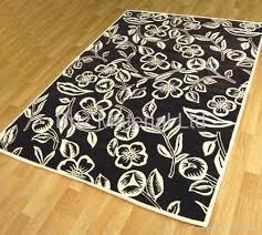 Black And White Hand Tufted Carpet