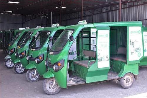 Eco Friendly Electric Rickshaw