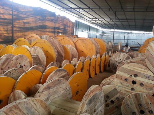 Heavy Duty Wooden Cable Drum