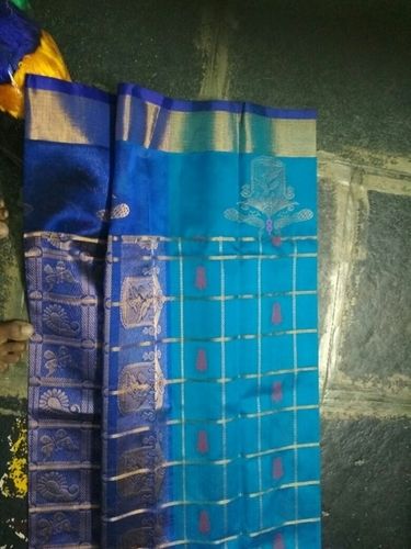 Winter Zari Lines Butta Saree