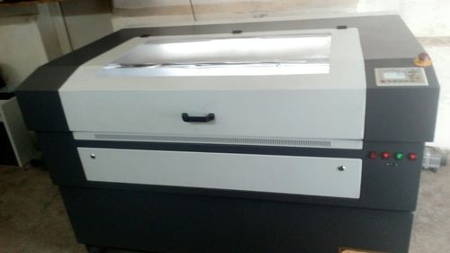 Industrial Automatic Laser Cutter