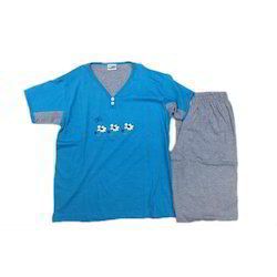 Ladies Designer V Neck T Shirt