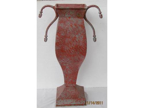 Garden Vase Red Distressed