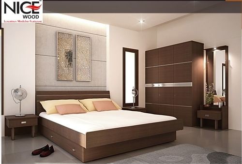 High Quality Wooden Bed