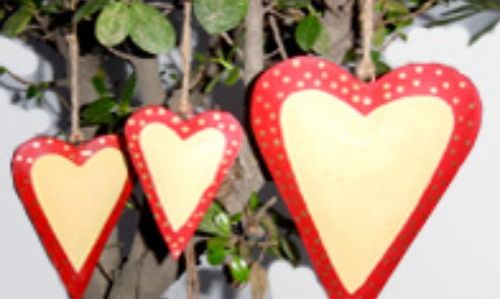 Reliable Hanging Paining Hearts