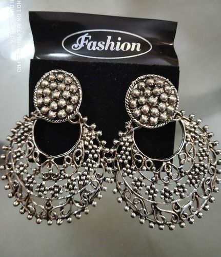Ladies Fashionable Beautiful Earrings