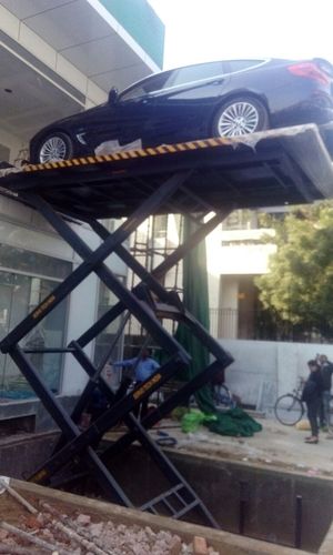 hydraulic car lift