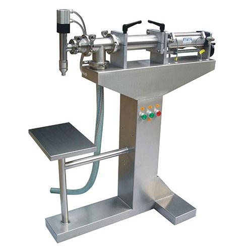 Automatic Liquid Filling Machine