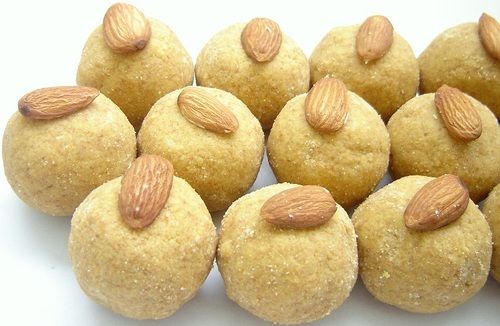 Pure Ghee Multigrain Besan Laddu