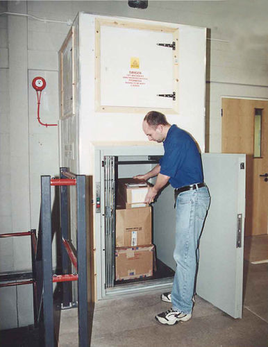 Highly Durable Goods Elevators