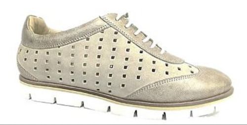 cream colored tennis shoes