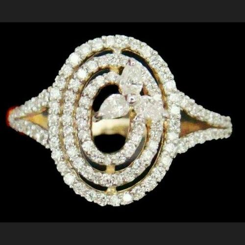 Classic Design Diamond Ring