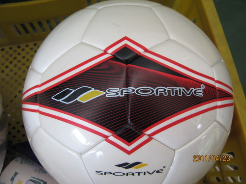 Machine Sewing Stitched Soccer Ball