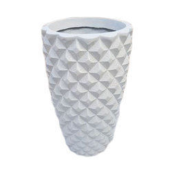 Ceramic Attractive Diamond Flower Vase