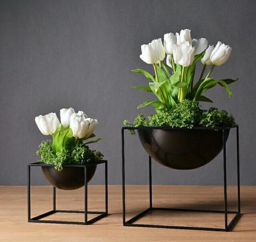 Extremely Elegant Flower Vase